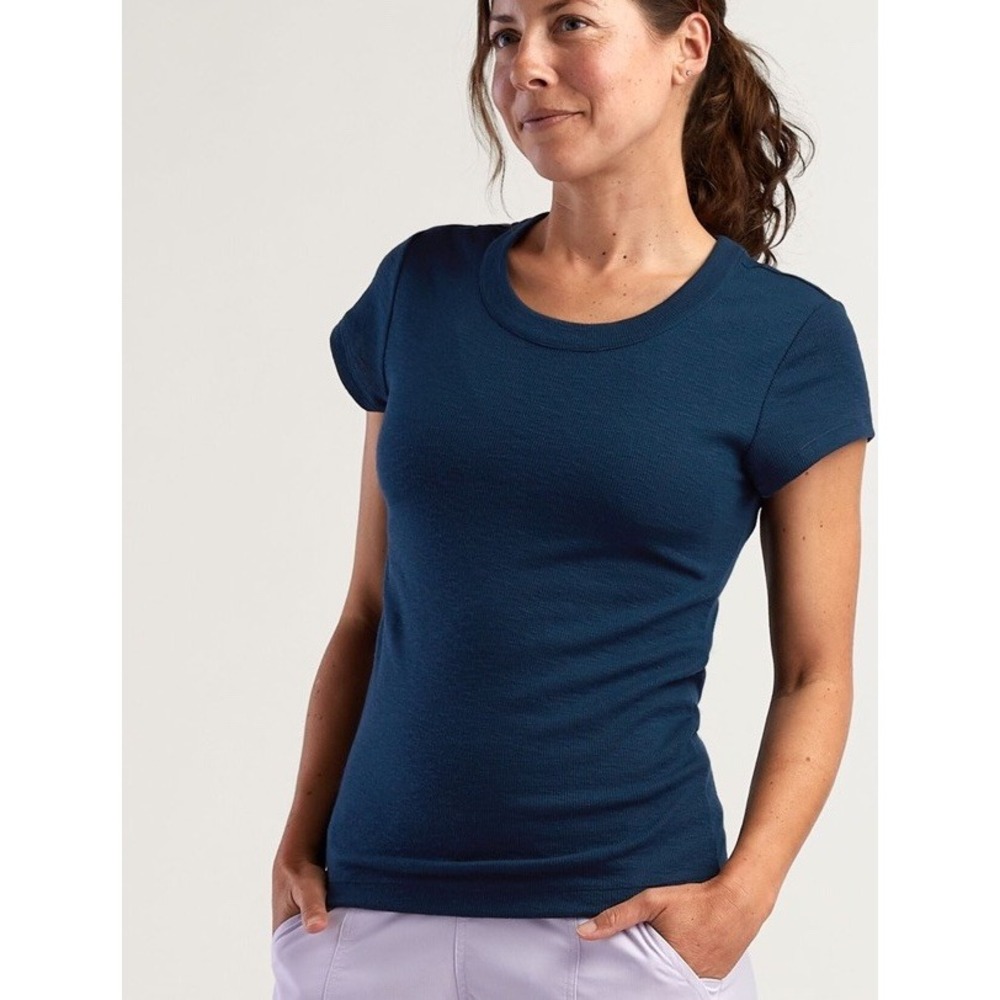 Title Nine Headlands Ribbed Tee Slim Fit Cap Sleeve Quick Dry Midnight Blue Sz M